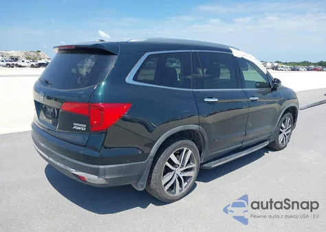 2017 Honda Pilot Touring z USA, uszkodzony, nr VIN 5FNYF6H98HB009808